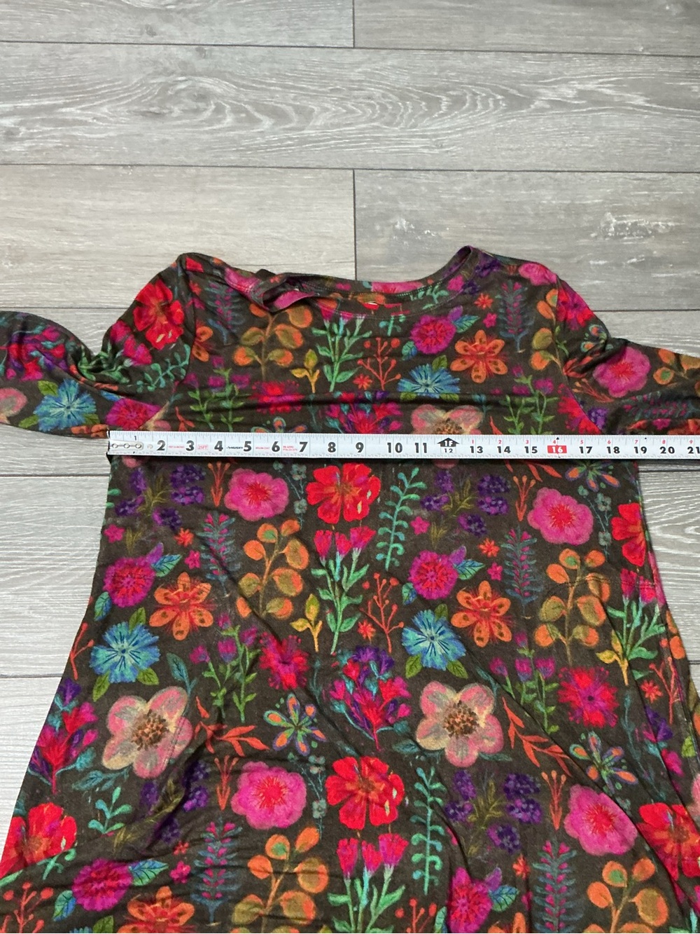 Natural Life STEVIE Long Sleeve Soft Mini Dress in Rainbow Garden Black M - Picture 5 of 9